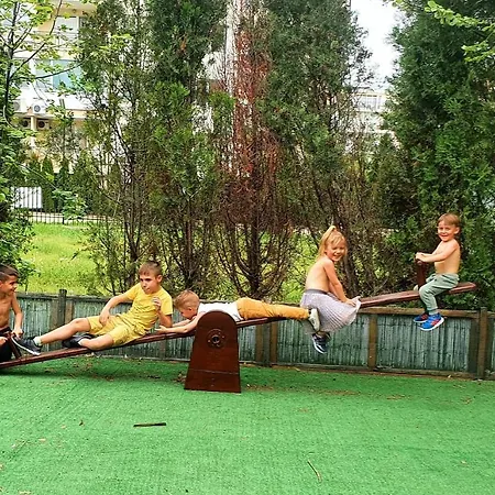 Family Hotel Megas Апартамент *
