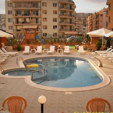 شقة Family Hotel Megas *